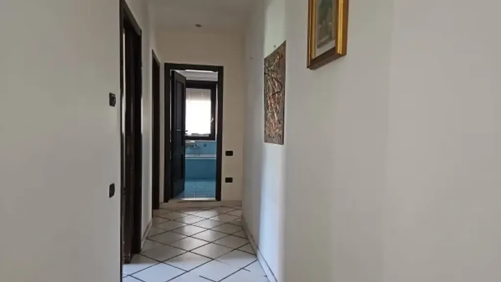 hallway_entrance