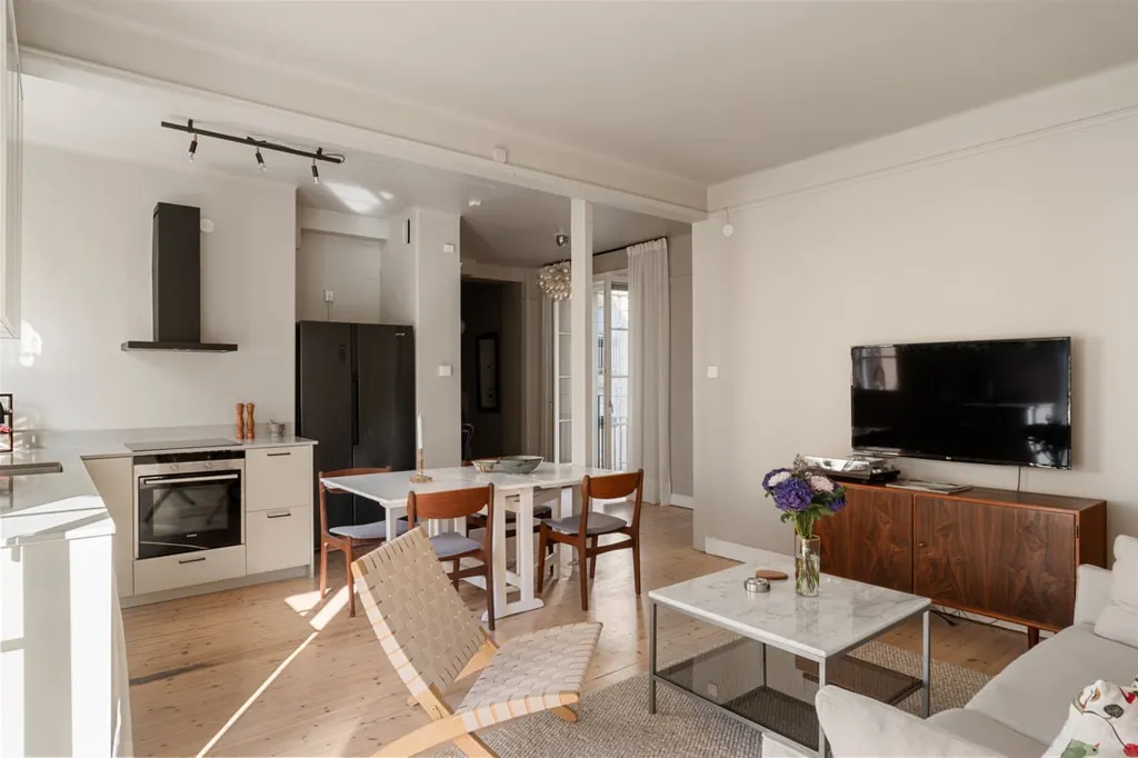 Elutuba - Modern Flat with South-Facing Balcony in Södermalm