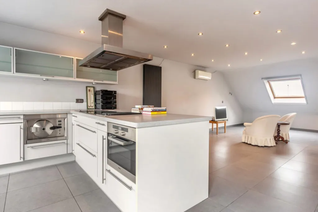 Cucina - Light-Filled Apartment with Terrace in Diest