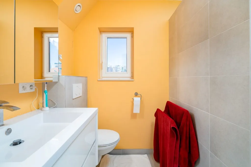 Bathrooms - Penthouse with Terrace in Blankenberge