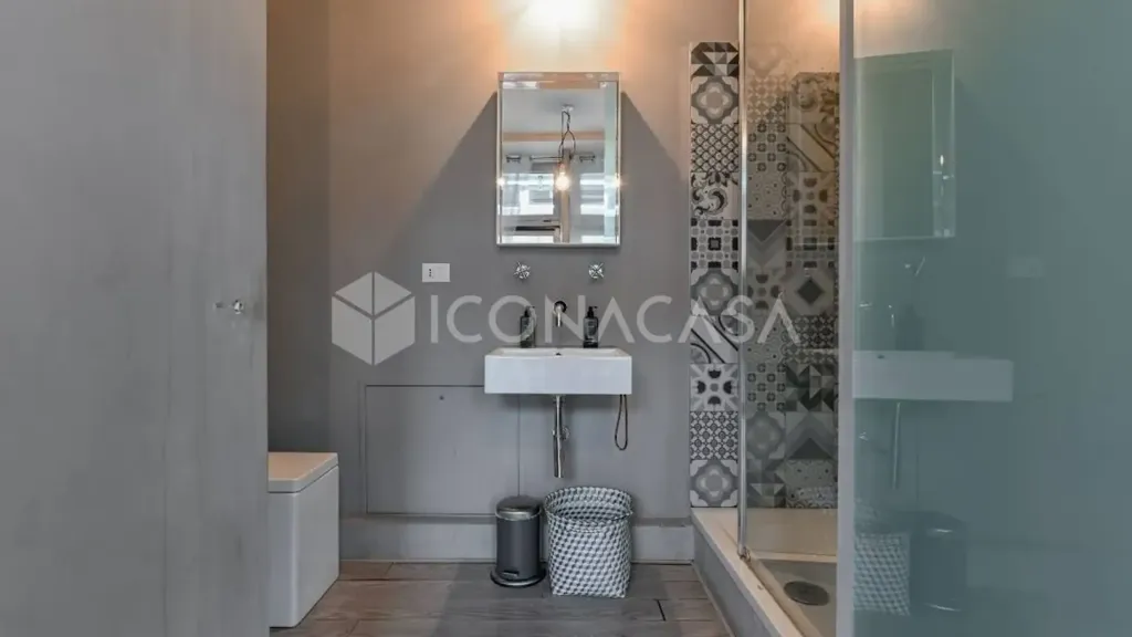Salles de bain - Modern Apartment with Terrace in Milan