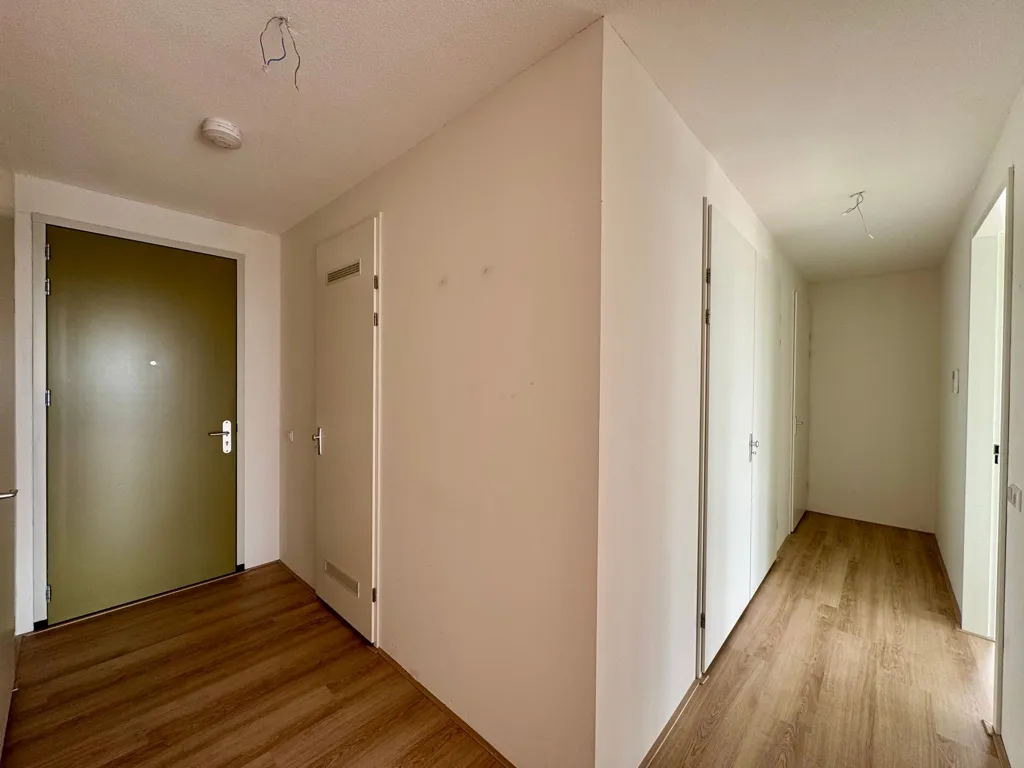 Entrée - Modern 3-Bedroom Apartment with Amersfoort View
