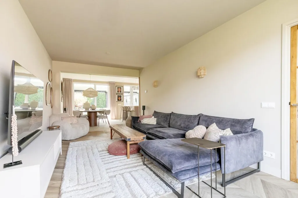 Elutuba - Luxury Two-Storey House with Overkapping in Moergestel