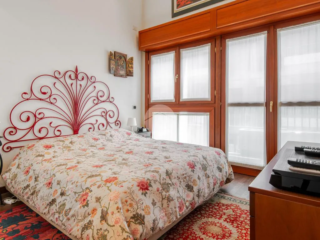 Chambres - Modern 2-Bedroom Flat with Balcony in Milan
