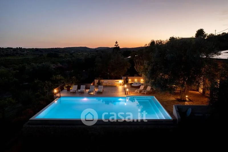 Bassein - Villa with Pool in Noto