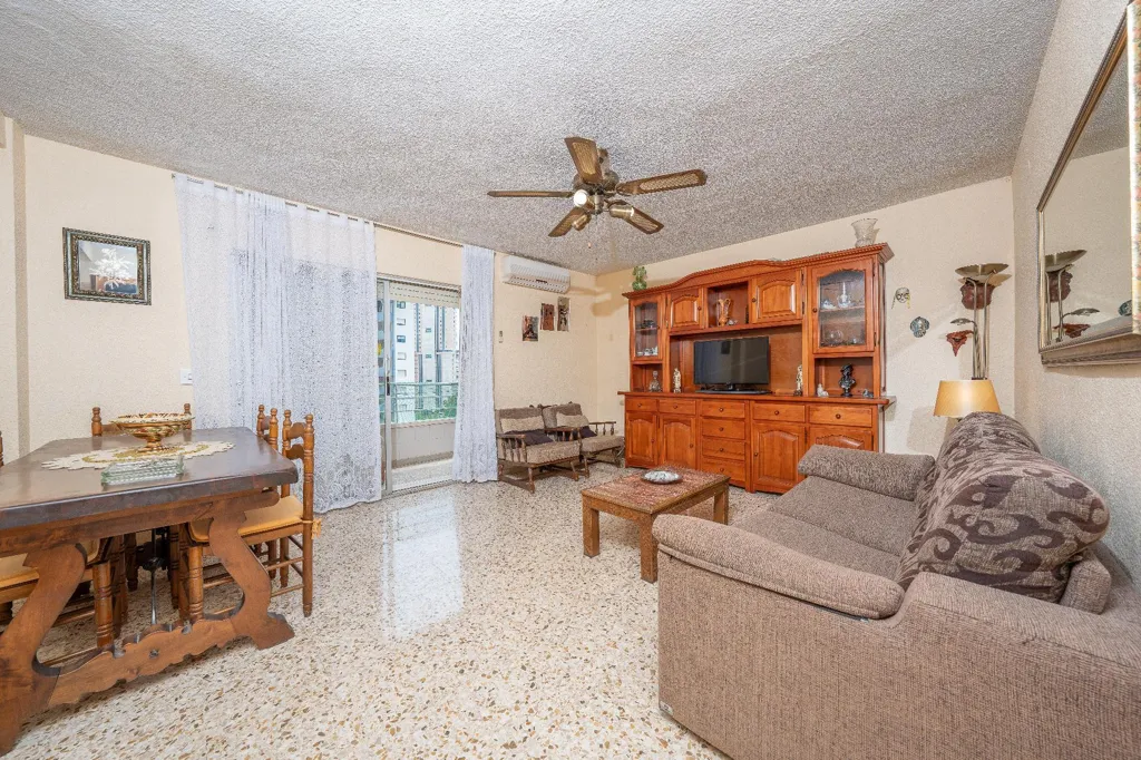 Elutuba - Apartment with Terrace in Benidorm