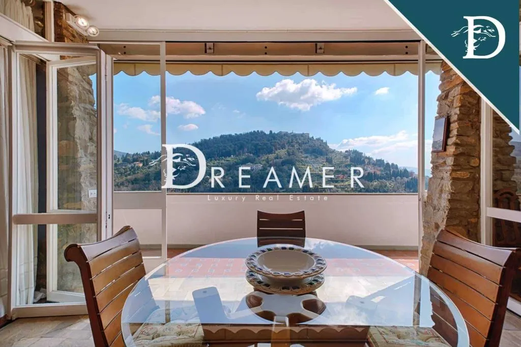 Rõdu - Luxury Apartment with Private Garden in Florence