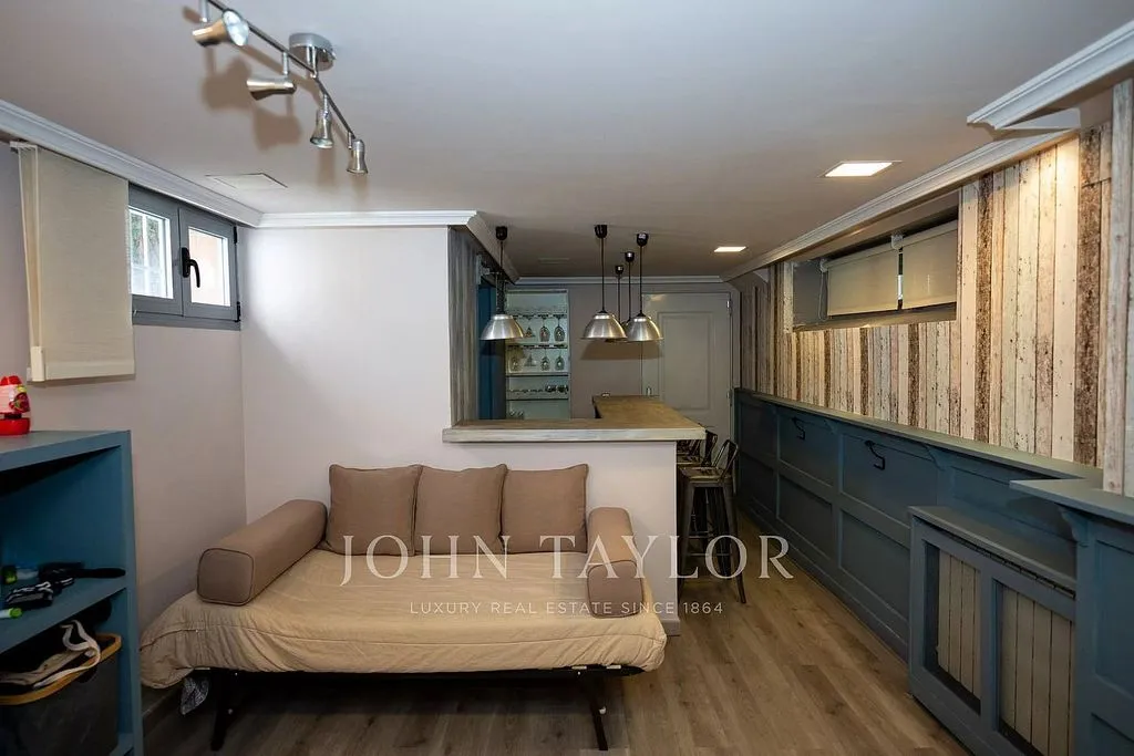 Elutuba - Luxury House with Private Garden in Boadilla del Monte