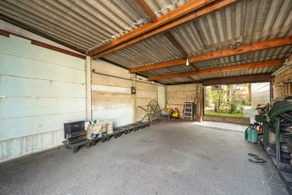 Garage - Maison avec Garage Spacieux à Anvers