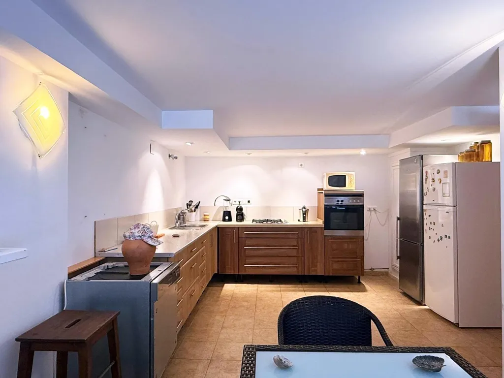 Kitchen - Beachfront Apartment with Commercial Units in Ayamonte
