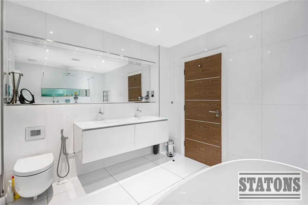 Bagni - Appartamento con 3 camere a Enfield