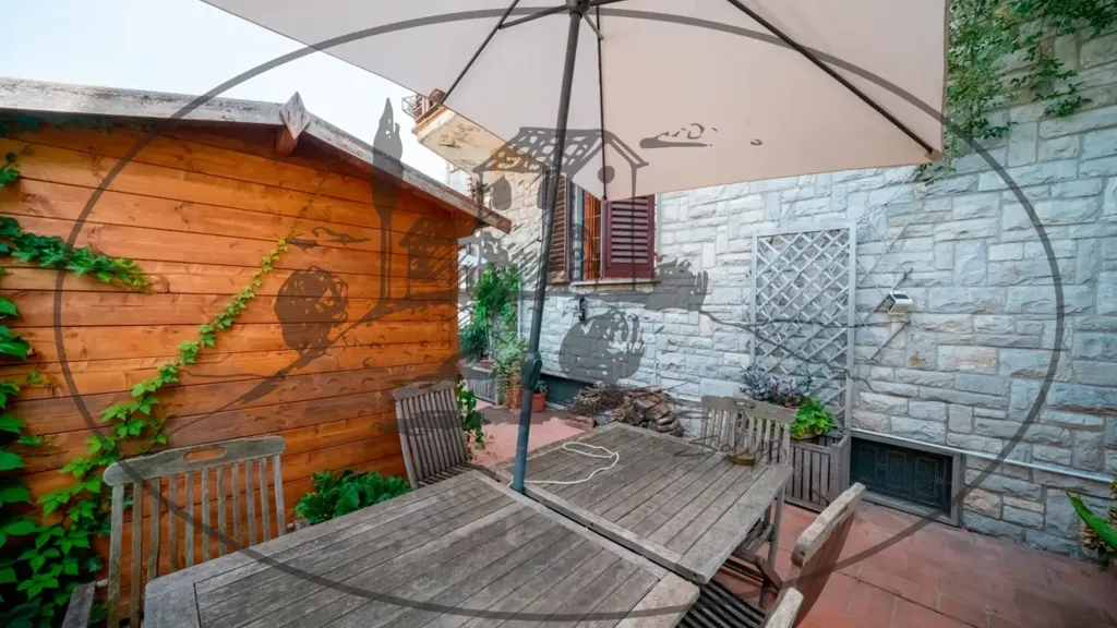 Terrazza - Independent House with Panoramic View in Figline Valdarno