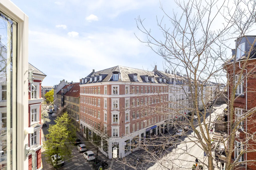 Rõdu - Duplex with Historic Charm in Copenhagen V