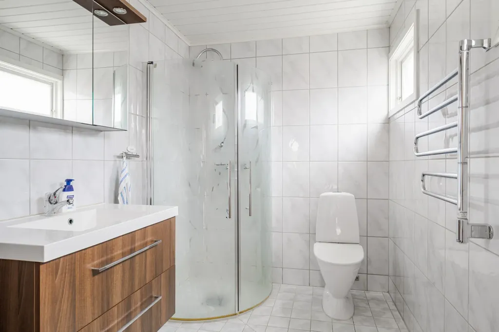 Bagni - Spacious Bungalow with Garden in Södermanland