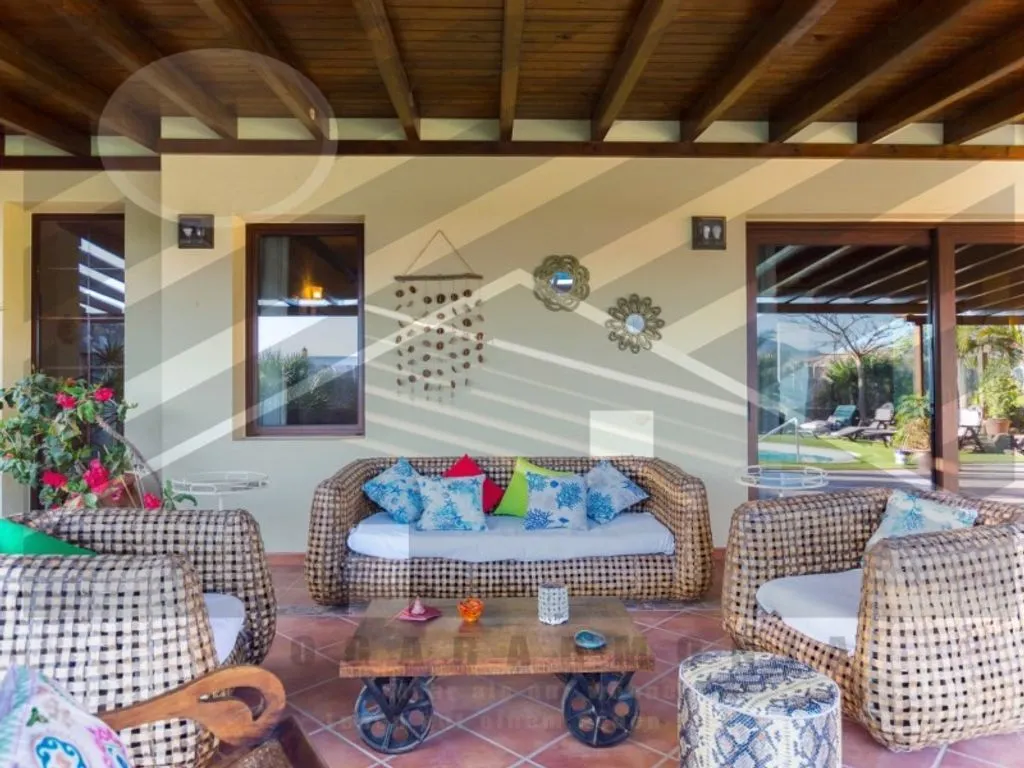 Terrass - Luxury Villa with Dual Pools in Lajares