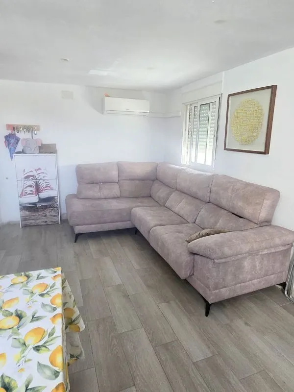 Elutuba - Modernised Flat with Balcony in Utrera