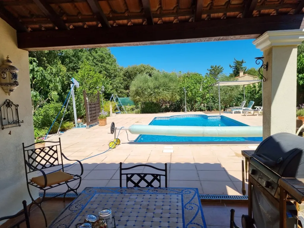 Bassein - House with Pool in Saint-Maximin-la-Sainte-Baume