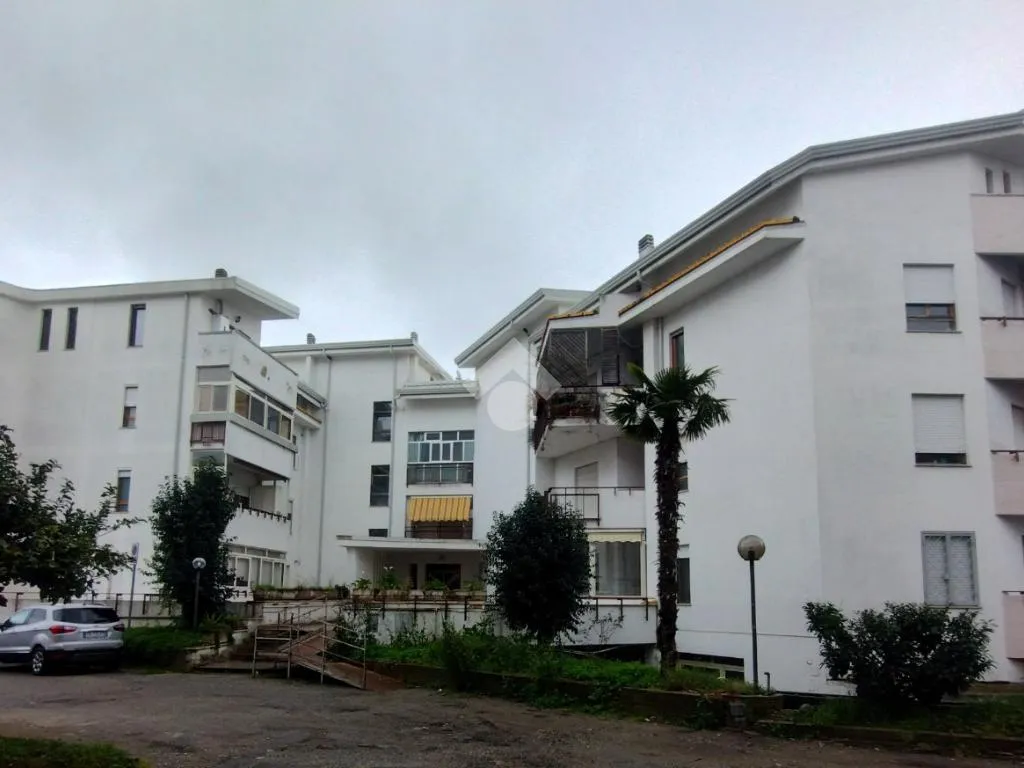 Extérieur - Spacious Apartment with Balcony in Castrolibero