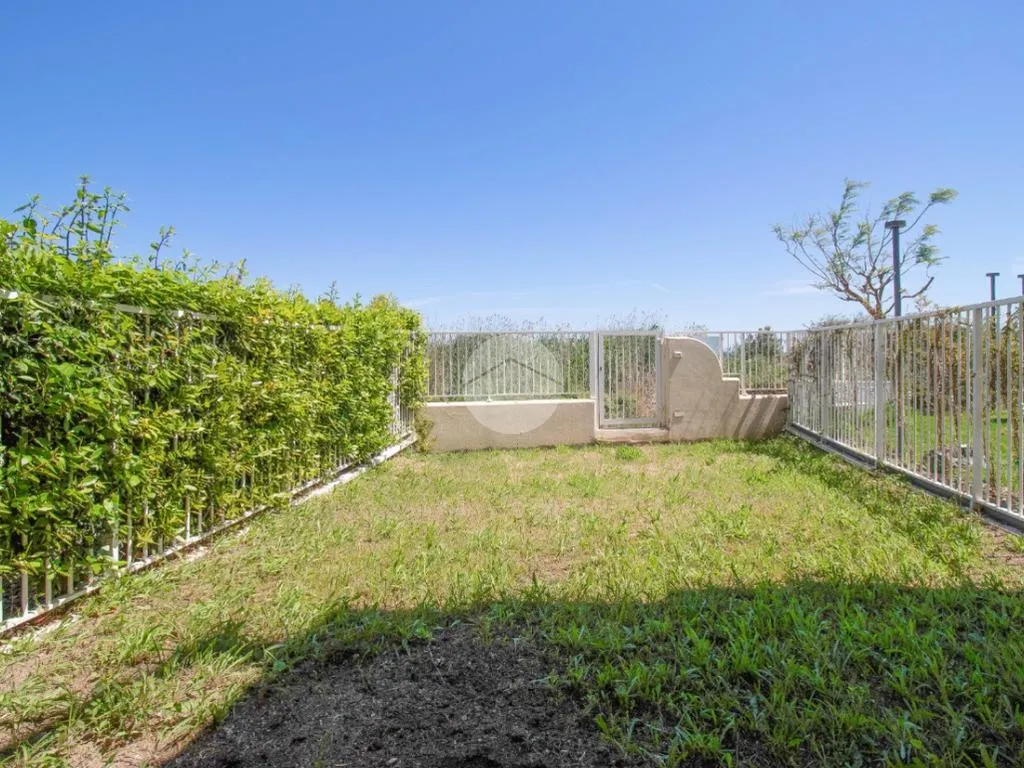Giardino - Modern Flat with Private Garden in Vasto