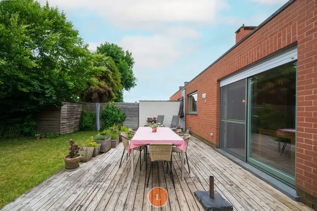 Terrasse - Maison avec Jardin dans Quartier Calme