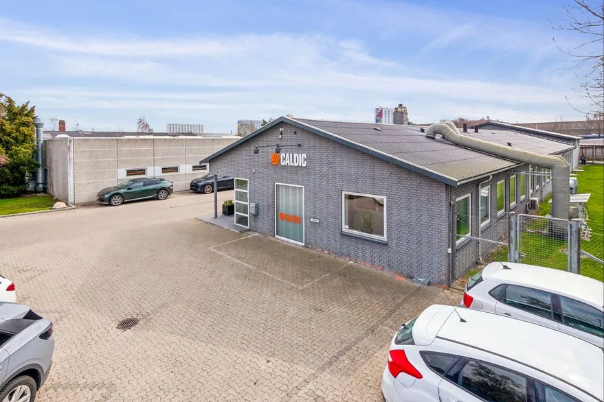 Extérieur - Office Complex with Production Space in Rødovre