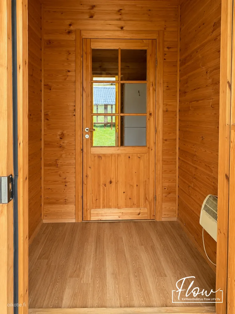 Entrée - Compact Cottage with Garden in Viitasaari