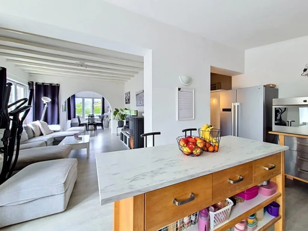 Cuisine - Maison 4 Façades avec 2 Logements à Orp-Jauche