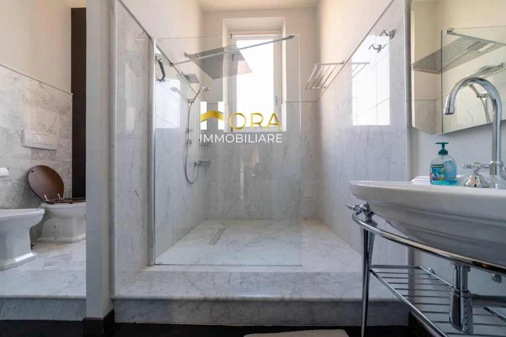 Luxurious Panoramic Apartment in Florence