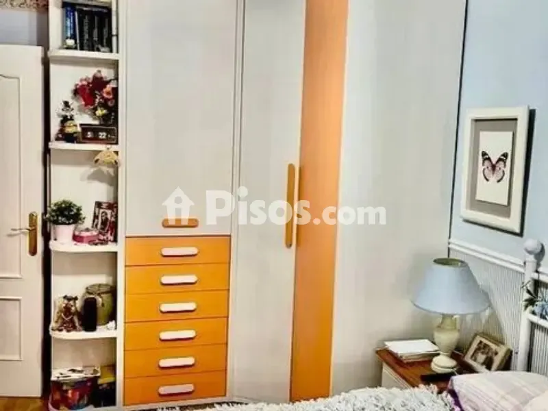 Magamistoad - Apartment with Garage in Ensanche Centre