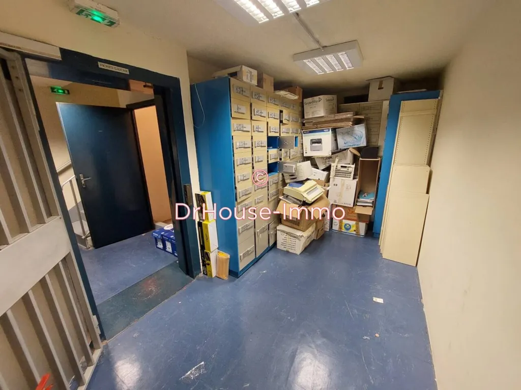 Utility Room - Commercial Property with PMR Access in Aix-En-Provence