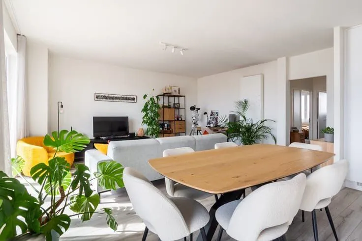 Dining Room - Apartment with Canal View in Antwerp