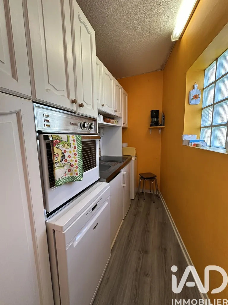 Kitchen - 2-Bedroom Apartment with Mountain View in Cauterets