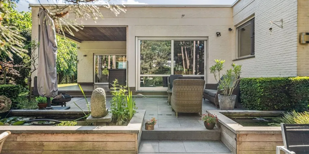 Terrasse - Bungalow avec Jardin dans la Berkenlaan à Waasmunster