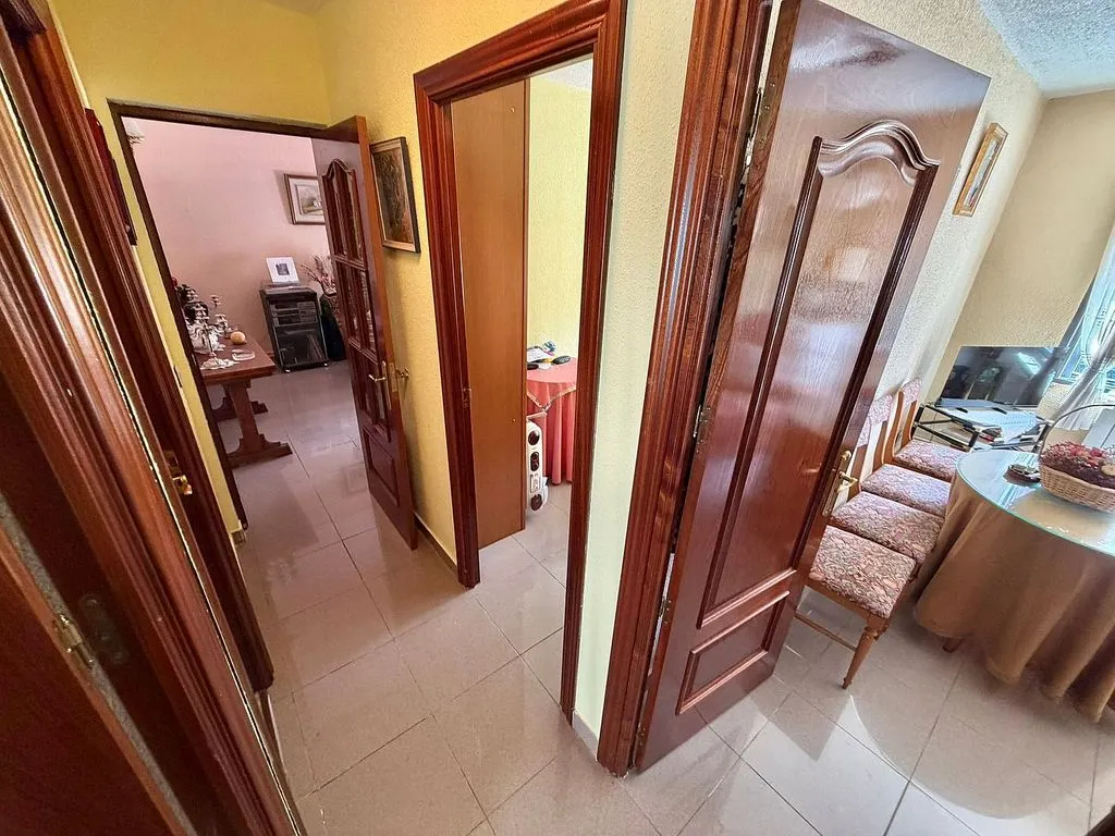 Esik - Apartment with Terrace in Sur-Este