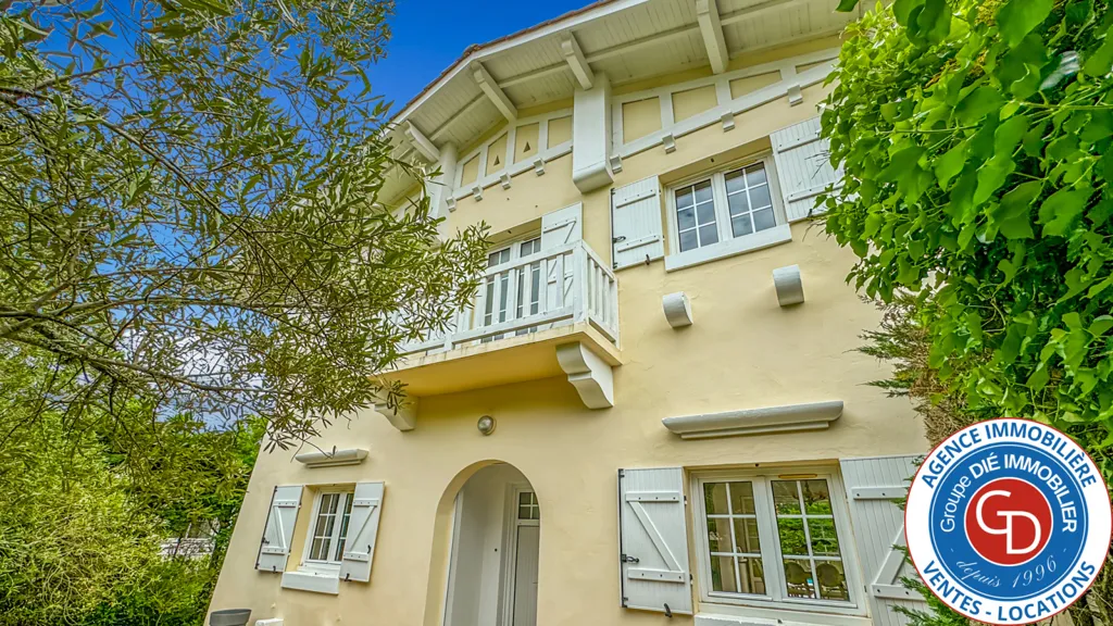 Extérieur - Villa avec Piscine et Garage près des Plages à Arcachon