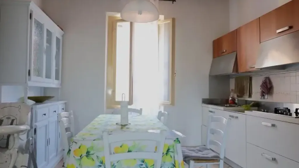 Cuisine - Terraced Villa with Balcony in Montevarchi