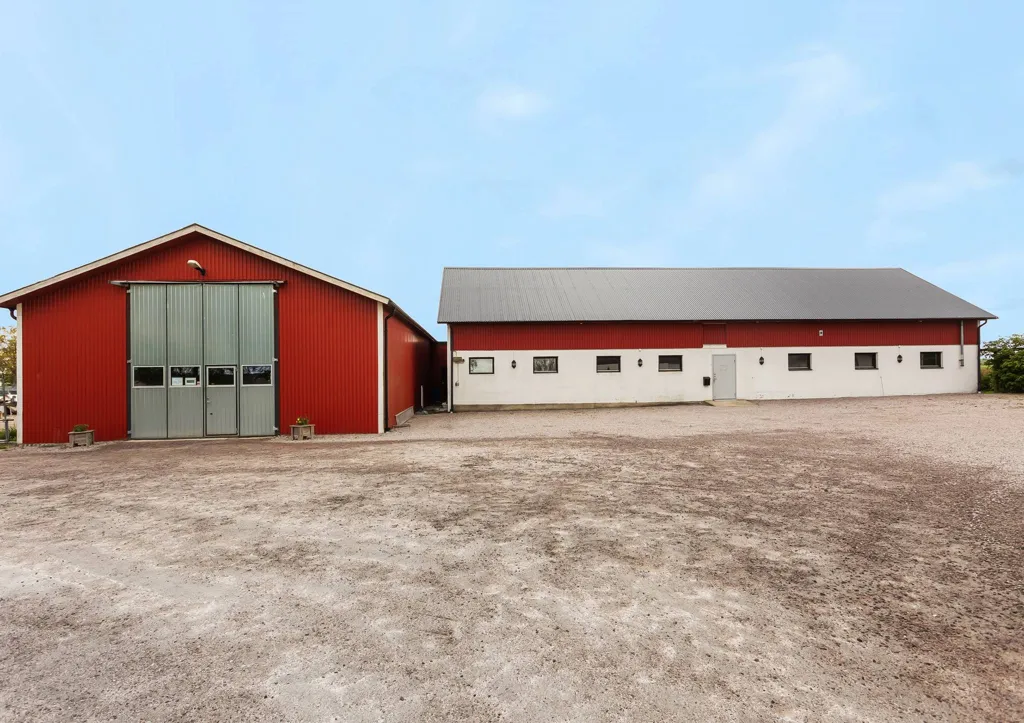 Extérieur - Farm with Workshop and Land in Sjöbo, Skåne