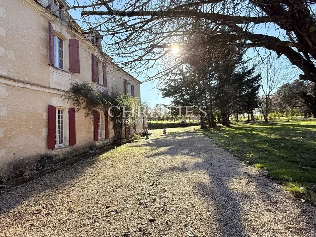 Extérieur - Demeure du XVIIe siècle avec Piscine au Périgord