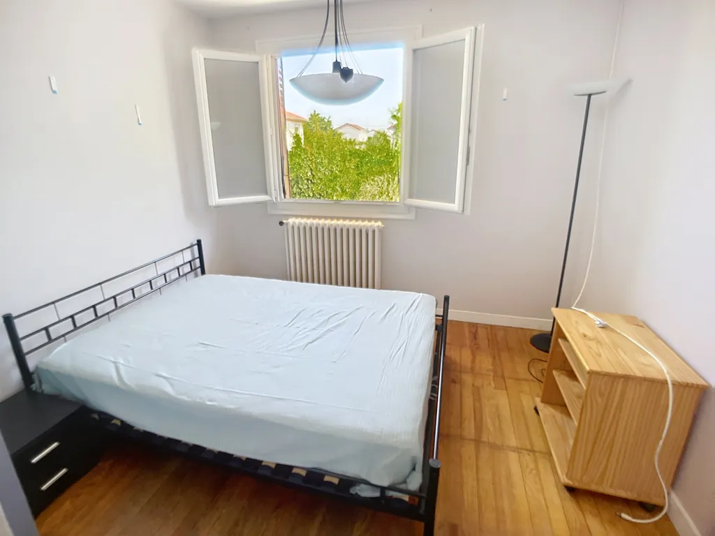 Bedrooms - House with Garden in Chavanoz