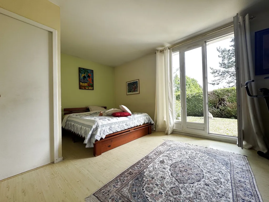 Chambres - Maison de Plain-Pied avec Jardin à Saint-Witz