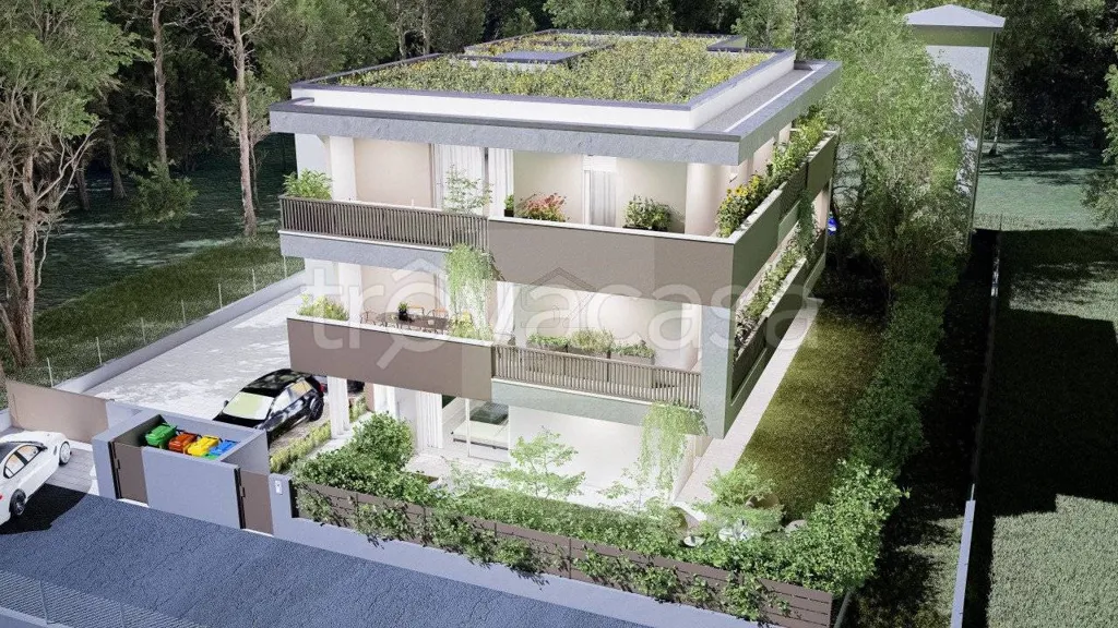 Modern Ground Floor Apartment with Garden in Padova