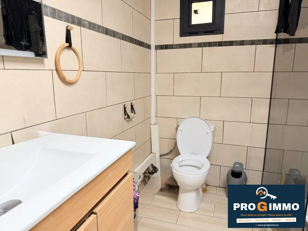 Bathrooms - Flexible House with Two Terraces in Le Tampon