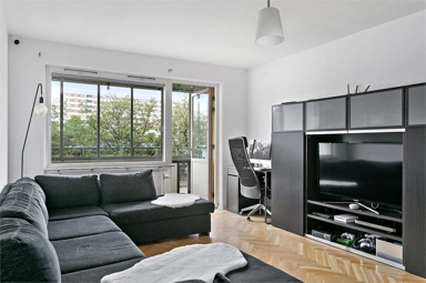 Séjour - Bright Two-Bedroom with Balcony in Göteborg