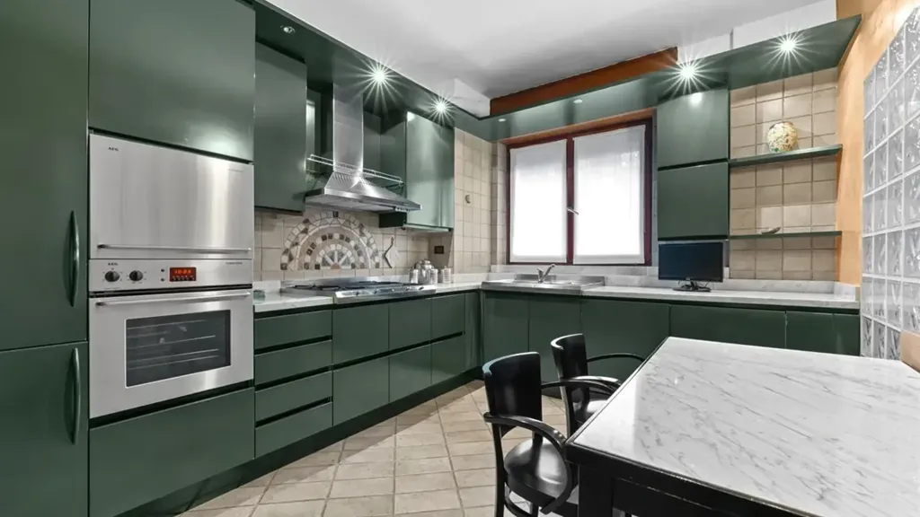 Cuisine - Triplex with Garden in Milan