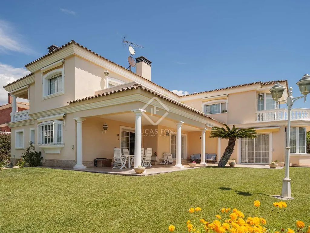 Välivaade - Luxury Villa with Sea View in Vilassar de Dalt