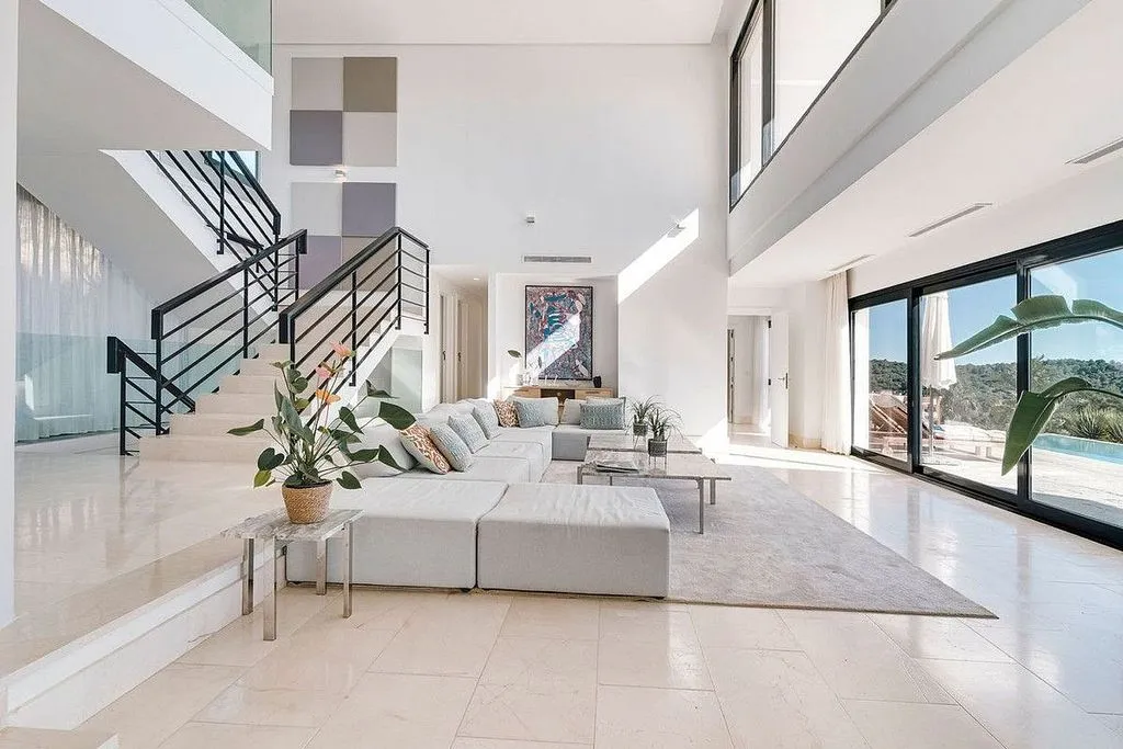Living Room - Chalet with Pool and Terrace in Sotogrande