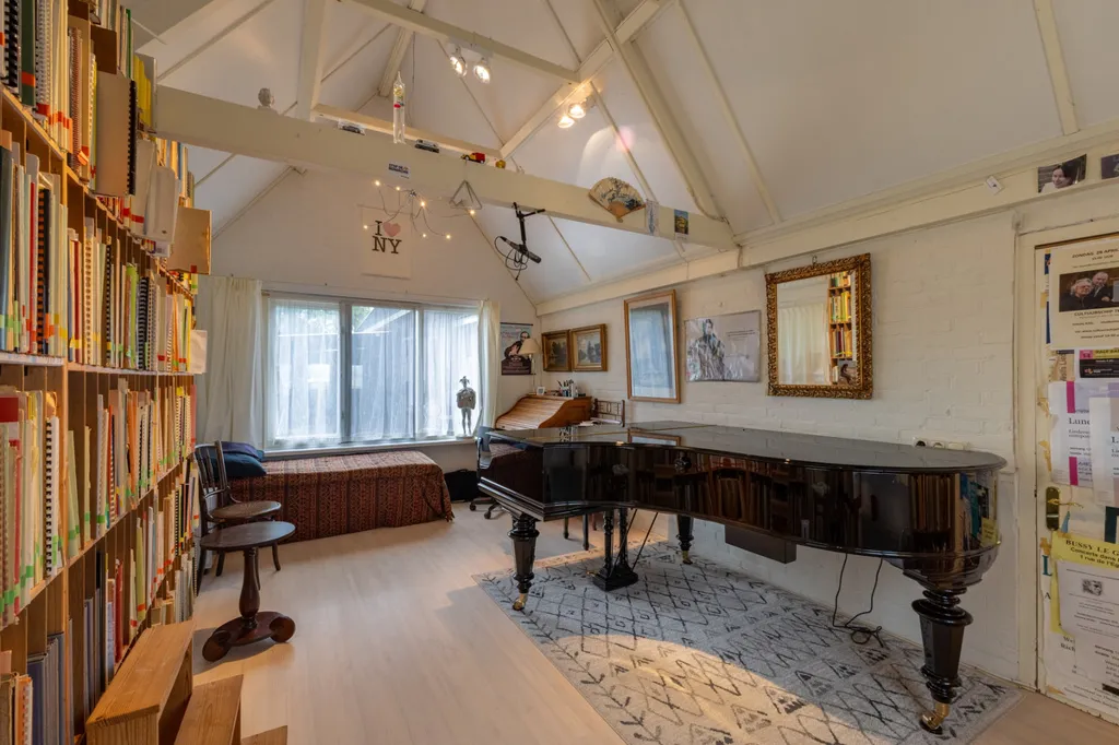 Office - Detached House with Garden in Oene