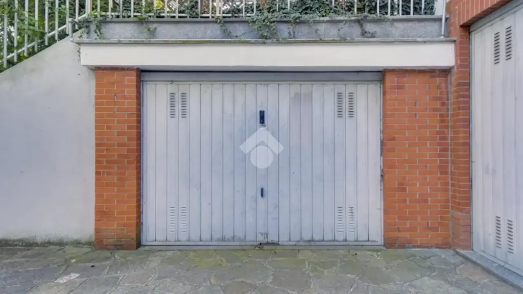 Garage - Apartment with Terraced View in Villarbasse