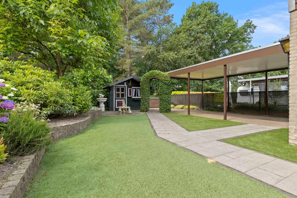 Aed - Bungalow with Garden at Bosrand, Grubbenvorst