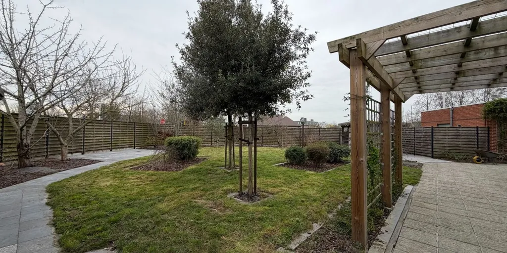 Giardino - Spacious Semi-Detached House in Deinze Centre
